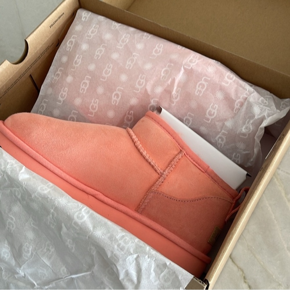 Classic Ugg ultra mini boots